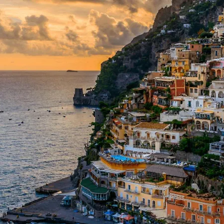 Amalfi Dolphin Bådhotel